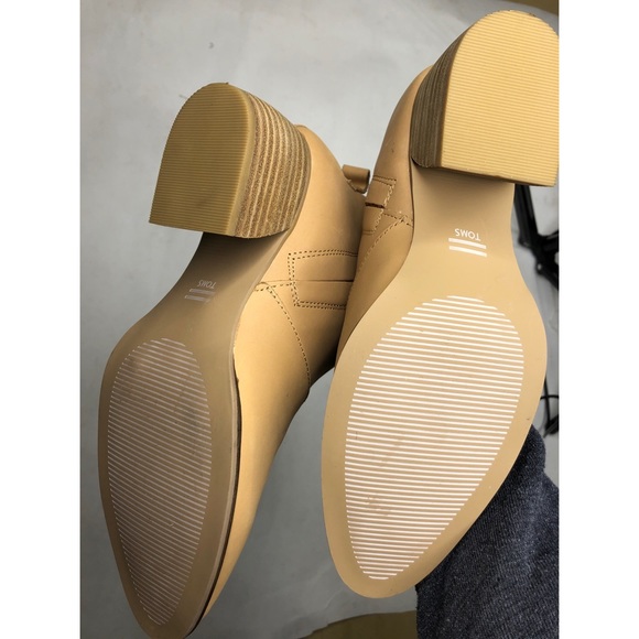 NWT Toms Honey Leather Women's Leilani Booties - Picture 9 of 10